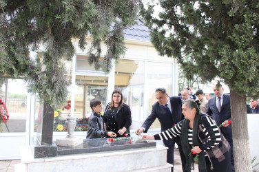 Muzdurlar kəndində  şəhidlərimizin məzarları ziyarət olundu