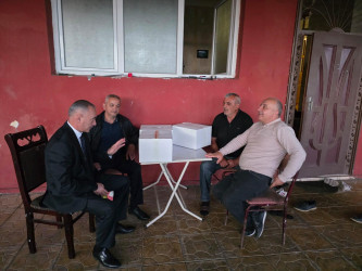 Goranboyda Qurban bayramı münasibəti ilə 500-dən çox ailə ziyarət olunaraq bayram sovqatları təqdim olundu
