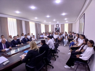 Goranboyda yüksək balnan ali məktəblərə qəbul olan məzunlarla görüş keçirildi
