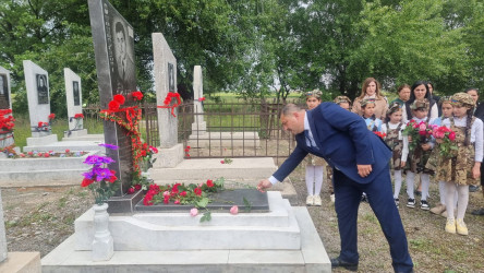 Goranboyda,  şəhid Milli Qəhrəman Fikrət Hacıyevin anım günü ilə bağlı məzarı ziyarət  olundu, əziz xatirəsi ehtiramla anıldı