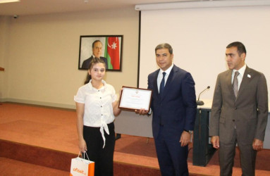Goranboyda ali məktəblərə qəbul olan məzunlarla görüş keçirildi