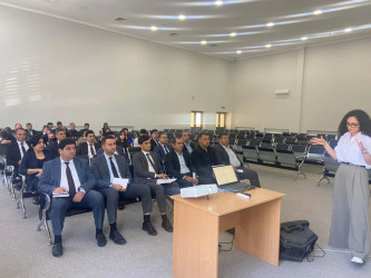 Goranboyda, “Dövlət qulluqçularının etik davranışı” və "Dövlət müəssisələrində səmərəli ünsiyyət və komanda işi: qarşılıqlı əlaqənin təkmilləşdirilməsi üçün psixoloji vasitələr" mövzularında  təlim keçirildi