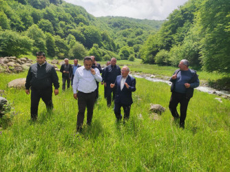 Goranboyda dağlıq ərazidə yerləşən Mənəşli kəndinin içməli su probleminin həlli ilə bağlı, sakinlərlə birgə  müzakirələr aparıldı.