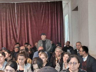 Goranboyda növbəti səyyar qəbul Nizami kəndində keçirildi