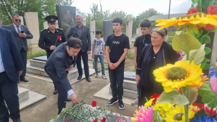 Goranboyda,  şəhid Milli Qəhrəman Yunis Əliyevin anım günü ilə bağlı məzarı ziyarət  olundu, əziz xatirəsi ehtiramla anıldı