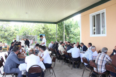 Qızılhacıllı qəsəbəsində şəhid atasının dəfn mərasimi keçirildi