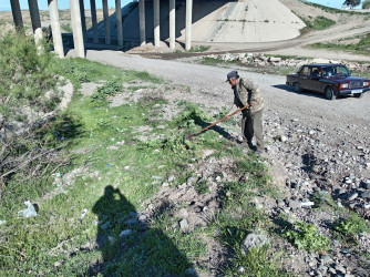 Goranboyda “Şəhərsalma və Memarlıq ili” və beynəlxalq veloyarışa hazırlıq çərçivəsində abadlıq işləri davam etdirilir