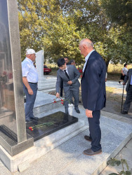 Goranboyda şəhid Milli Qəhrəman Fərəcov Ənvər Səyyad oğlunun il dönümü ilə bağlı məzarı ziyarət olundu
