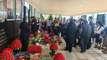 Goranboyda şəhidlərin ildönümü ilə bağlı məzarları ziyarəti davam edir