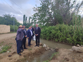 Veyisli kəndindən  ünvanlanan vətəndaş müraciətləri yerində araşdırıldı.