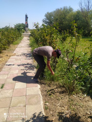 Goranboyda təmizlik həftəsi çərçivəsində rayonun bütün yaşayış məntəqələrində qəbiristanlıqlar və yol kənarları ərazilərdə təmizlik işləri aparıldı