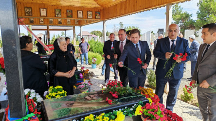 Goranboyda şəhidlərin ildönümü ilə bağlı məzarlarının ziyarəti davam edir