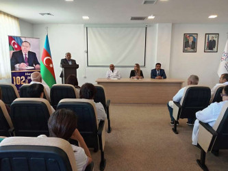 Goranboyda, Ümummilli Lider Heydər Əliyevin anadan olmasının 102-ci ildönümü ilə bağlı, “Heydər Əliyev  və Azərbaycan səhiyyəsi” mövzusunda konfrans keçirildi