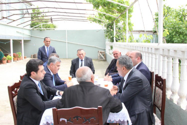 Xoylu kəndində, YAP rayon təşkilatının ilk fəallarından olan Sahir Babayev, YAP rayon təşkilatının təsis edilməsinin 30 illiyi münasibəti ilə evində ziyarət edildi