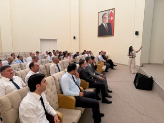 Goranboyda “Dövlət qulluğunda vakant inzibati vəzifələrin idarə edilməsi" mövzusunda təlim keçirildi