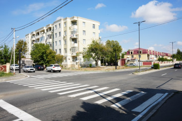 Goranboy avtomobil yollarında yol nişanlanması işləri aparılır