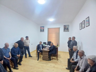 Səfikürd kəndində sakinlərin müraciəti əsasında, torpaq sahələrinə su verilməsinə köməklik göstərildi
