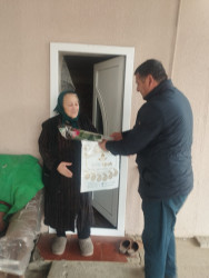 Goranboyda "8 Mart-Beynəlxalq Qadınlar Günü" münasibətilə Goranboy RİH-nin məsul əməkdaşları tərəfindən şəhid ailələrinin  xanımları evlərində ziyarət olundu, onlara  hədiyyələr təqdim edildi.