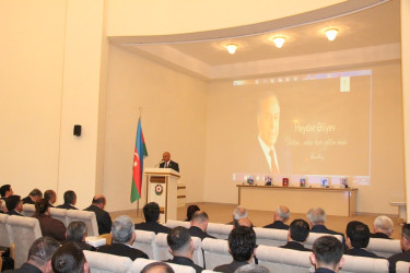 Goranboyda Ümummilli Lider Heydər Əliyevin 103-cü ildönümü ilə bağlı "Vətənə, xalqa həsr edilən ömür" mövzusunda konfrans keçirildi