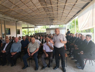 Goranboy rayonunda növbəti səyyar qəbul Qarapirimli kəndində keçirildi