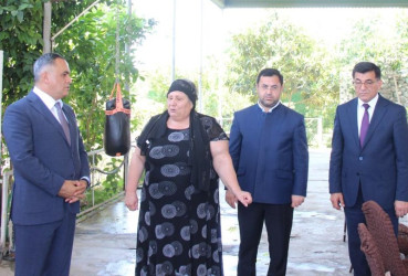 Qızılhacılı qəsəbəsində şəhidi atası səhhəti ilə bağlı evində ziyarət  edildi