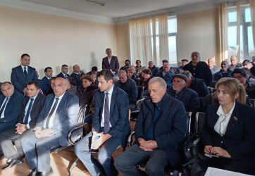 Alpout kəndində səyyar qəbul keçirildi