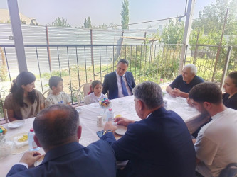 İcra Başçısı Borsunlu kəndində şəhid övladını 1-ci sinfə getməsi münasibəti ilə təbrik etdi
