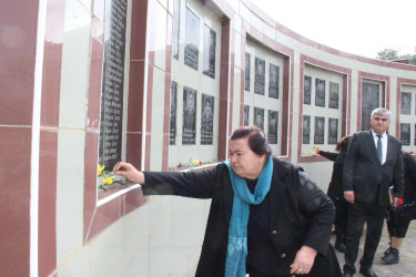 Tap Qaraqoyunlu kəndində Şəhidlər Xatirə Kompleksi ziyarət edildi, şəhidlərimizin əziz xatirələri ehtiramla anıldı