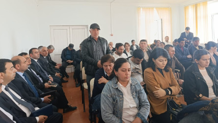 Qarasuçuda səyyar qəbul keçirildi