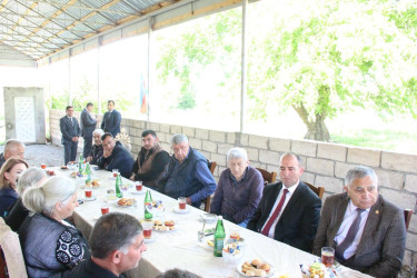 Goranboyda icra başçısı şəhid ailələri ilə görüşdü