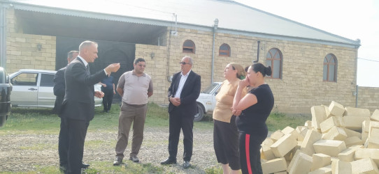 Nizami kənd sakinlərinin müraciətləri əsasında mövcud problemlər yerində araşdırıldı