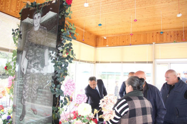 Muzdurlar kəndində  şəhidlərimizin məzarları ziyarət olundu