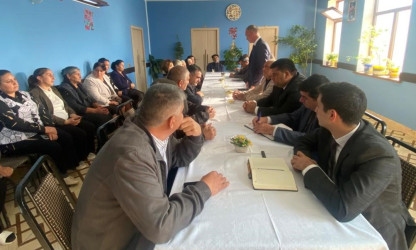 “Konstitusiya və Suverenlik İli” ilə bağlı, Tap Qaraqoyunluda şəhid ailələri ilə görüş keçirildi