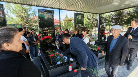 Goranboyda şəhidlərin ildönümü ilə bağlı məzarları ziyarəti davam edir