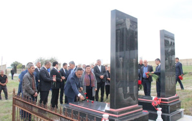 “27 sentyabr-Anım Günü”nün beşinci ildönümü ilə bağlı Tap Qaraqoyunluda şəhidlərimizin məzarları ziyarət olundu