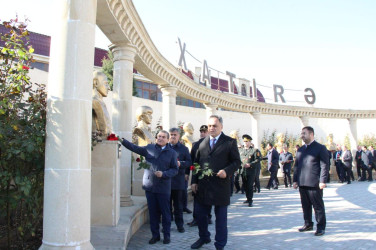 Goranboyda “8 noyabr-Zəfər Günü” ilə bağlı Ümummilli Liderimizin rayon mərkəzində ucaldılmış abidəsi və Şəhidlər Xatirə Kompleksi ziyarət olundu.