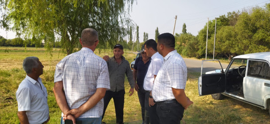 Əlirzalı kənd sakinlərinin suvarma suyu ilə bağlı müraciətləri yerində araşdırıldı