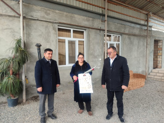 Goranboyda "8 Mart-Beynəlxalq Qadınlar Günü" münasibətilə Goranboy RİH-nin məsul əməkdaşları tərəfindən şəhid ailələrinin  xanımları evlərində ziyarət olundu, onlara  hədiyyələr təqdim edildi.