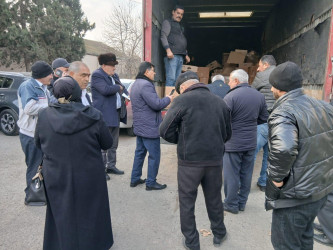 Milli Məclisin deputatı, Azərbaycan Ağsaqqallar Şurasının sədr müavini Ağalar Vəliyev  “31 dekabr-Dünya Azərbaycanlılarının Həmrəyliyi Günü” və 2026-cı ilin gəlişi münasibətilə Goranboy rayonundan olan 50 nəfər ağsaqqala  bayram sovqatları göndərib.