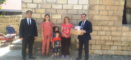 Goranboyda Qurban bayramı münasibətilə şəhid, qazi və aztəminatlı ailələr ziyarət olundu, bayram sovqatları verildi