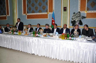 Goranboyda iftar süfrəsi təşkil edildi.