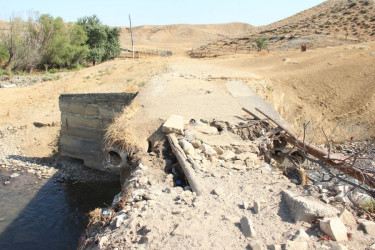 Goranboyda qəzalı körpünün mövcud vəziyyətinə yerində baxış keçirildi