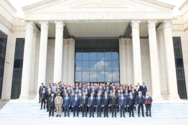 Goranboyda Ümummilli Lider Heydər Əliyevin 103-cü ildönümü ilə bağlı "Vətənə, xalqa həsr edilən ömür" mövzusunda konfrans keçirildi