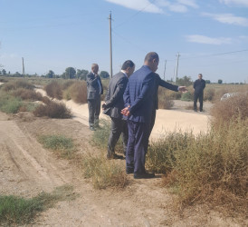 Kəhrizli kəndində sakinlərin suvarma suyunun verilməsində yaranan problemlər  ilə bağlı etdiyi müraciətlər yerində araşdırıldı