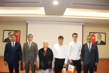 Goranboyda ali məktəblərə qəbul olan məzunlarla görüş keçirildi