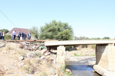 Goranboyda qəzalı körpünün mövcud vəziyyətinə yerində baxış keçirildi
