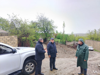 Goranboyda intensiv yağışlar nəticəsində yaranan sel sularının geniş miqyasda ərazilərə dolmasının və baş verə biləcək  fəsadların qarşısının alınması  istiqamətində operativ  işlər aparılır