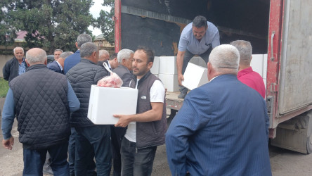 Milli Məclisin deputatı, Respublika Ağsaqqallar Şurasının sədr müavini Ağalar Vəliyev tərəfindən 50 nəfər rayon ağsaqqallar şurası üzvlərinə Qurban bayramı münasibətilə sovqat verildi.