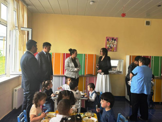 Goranboyda, xüsusi həssas əhali qruplarının sağlam qidalanmasının təmin edilməsi məqsədilə növbəti görüş keçirildi