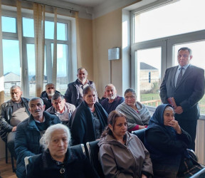 Alpout kəndində səyyar qəbul keçirildi